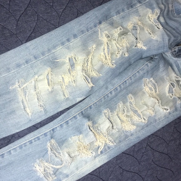 Jeans - Picture 2 of 4